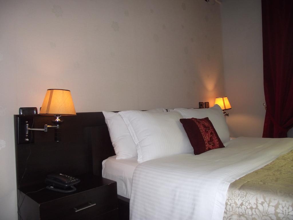 Hotel Eagle تيرانا المظهر الخارجي الصورة