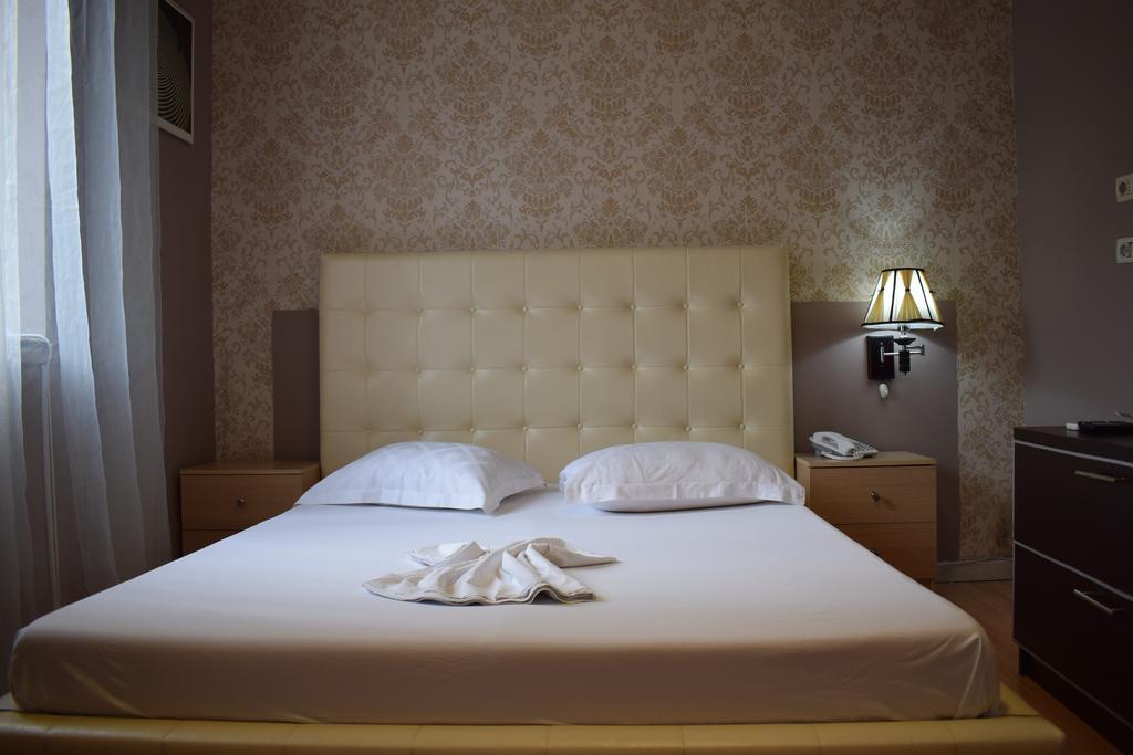 Hotel Eagle تيرانا المظهر الخارجي الصورة